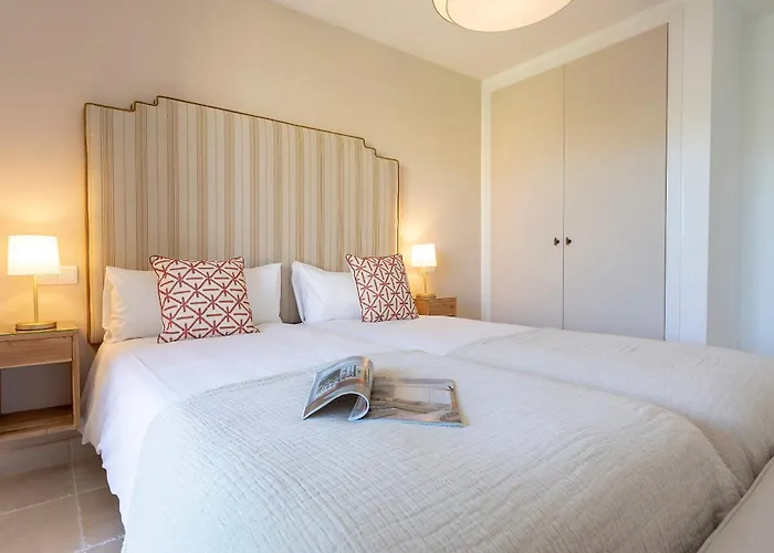 Genteel Flamingos Golf