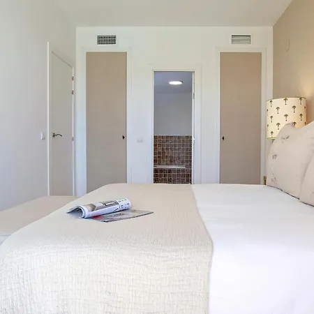 Genteel Flamingos Golf Apartment *