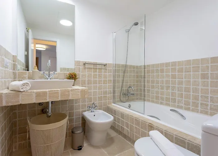 Genteel Flamingos Golf