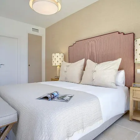 Genteel Flamingos Golf *